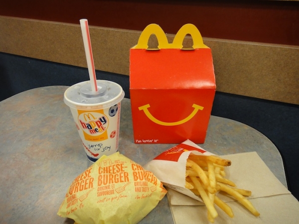 Mcdonald's - Nugget Happy Meal W\diet Coke and Small Fries