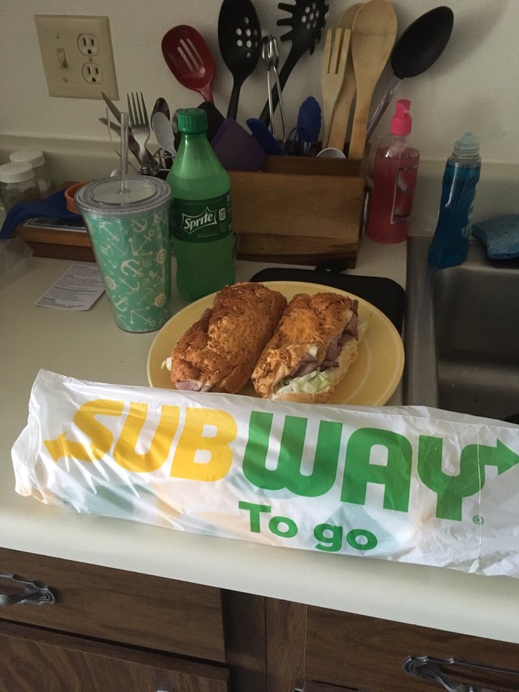 Subway - 6 In Roast Beef and Chedder With Mayo
