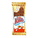 Kinder Maxi King, napolitana cu glazura de alune si ciocolata cu lapte, umpluta cu crema de lapte si caramel
