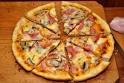 Pizza cu cascaval, blat foarte subtire si crocant, diametru 30 cm, Pizza Hut