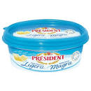 Asemanator de paste de margarina, cu iaurt, aproximativ 40% grasime, tub, cu sare