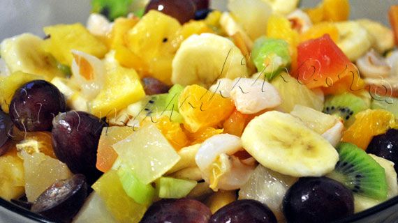 Salata de fructe Medie de vara a la rozmarin